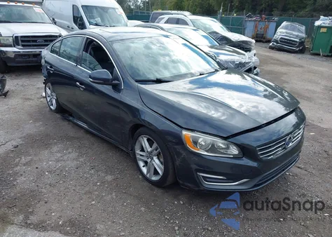 2014 Volvo S60 T5 z USA, uszkodzony, nr VIN YV1612FH1E1288767